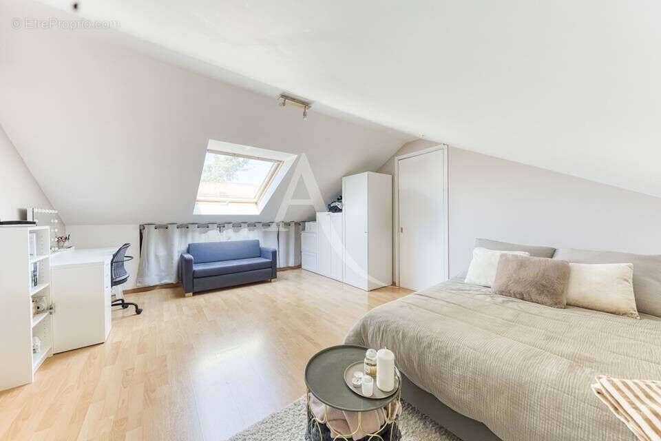 Maison Ozoir La Ferriere 8 pièce(s) 148.7 m2 - photo 12