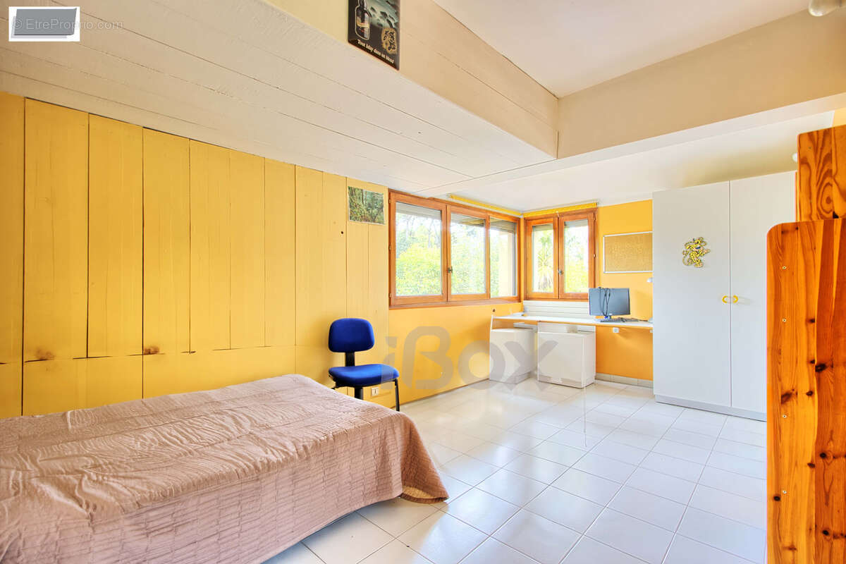 TOULON, Ameniers, superbe maison sur 959m2 de terrain arboré - photo 20