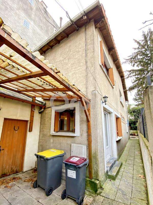 Maison à MONTREUIL