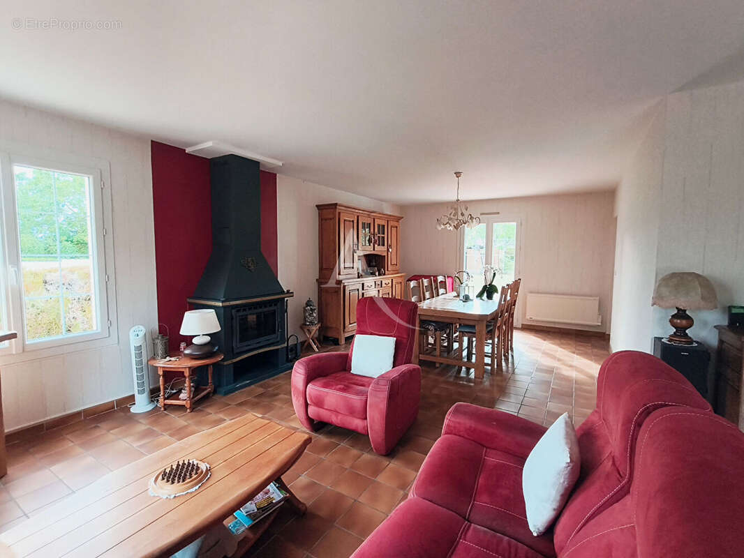 Maison Saint Romain Sur Cher  7 pièce(s) 154 m2 - photo 6