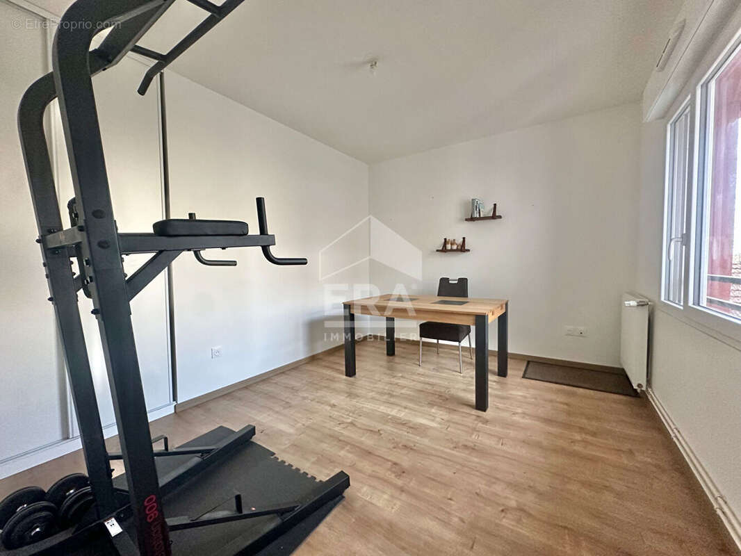 Appartement à SARTROUVILLE