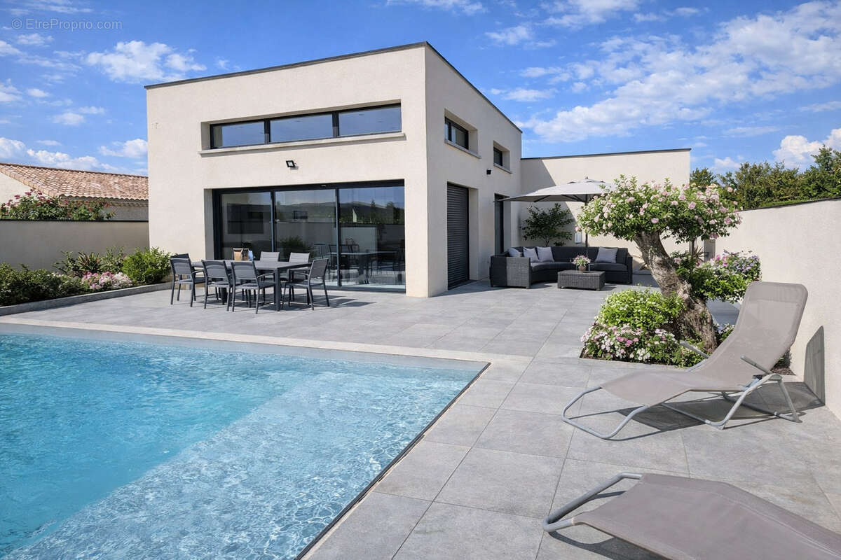Maison à ANNEYRON
