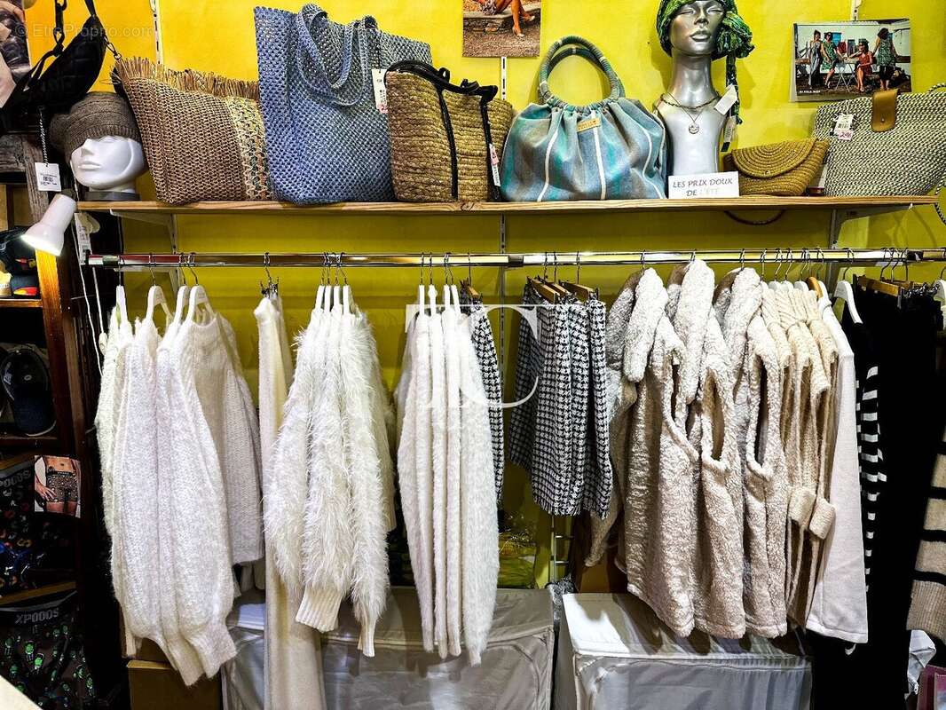 Commerce à SAINT-AMBROIX