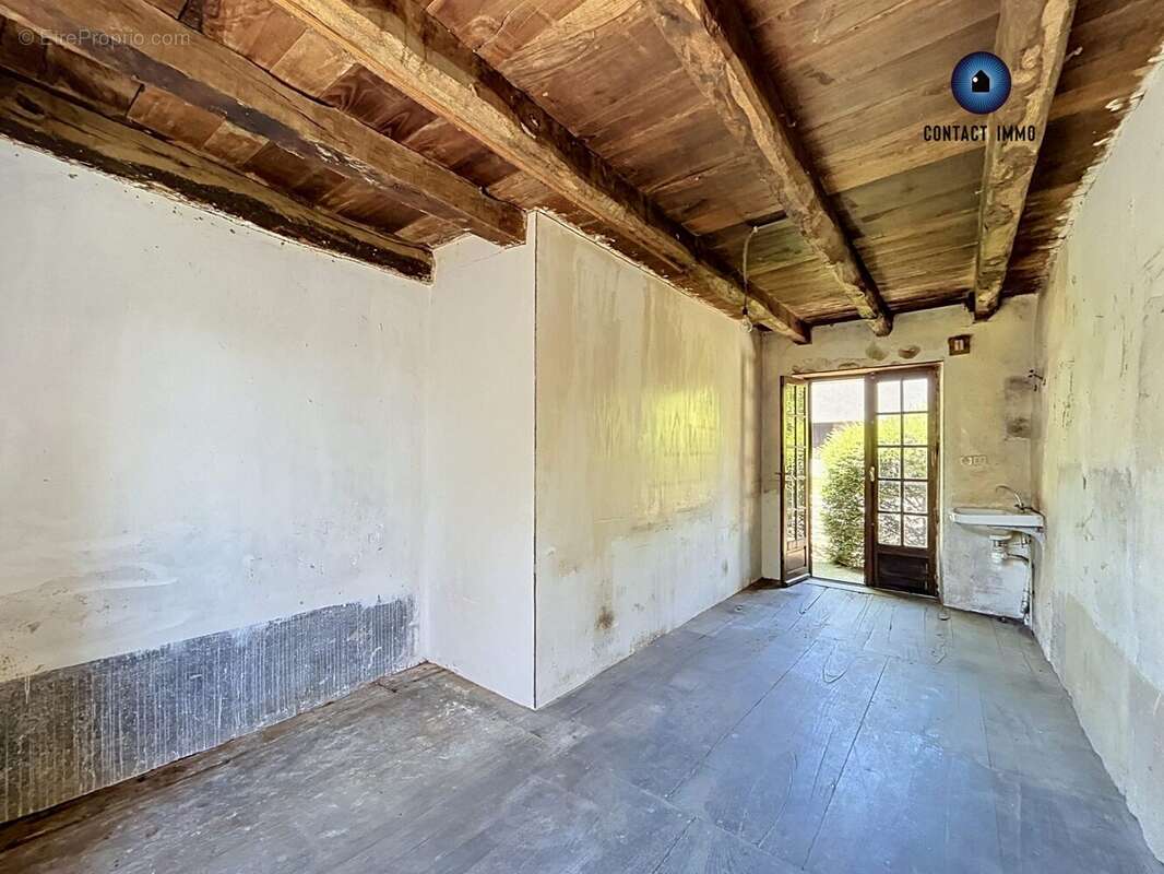 Maison 95 m² à Sadroc  - photo 8
