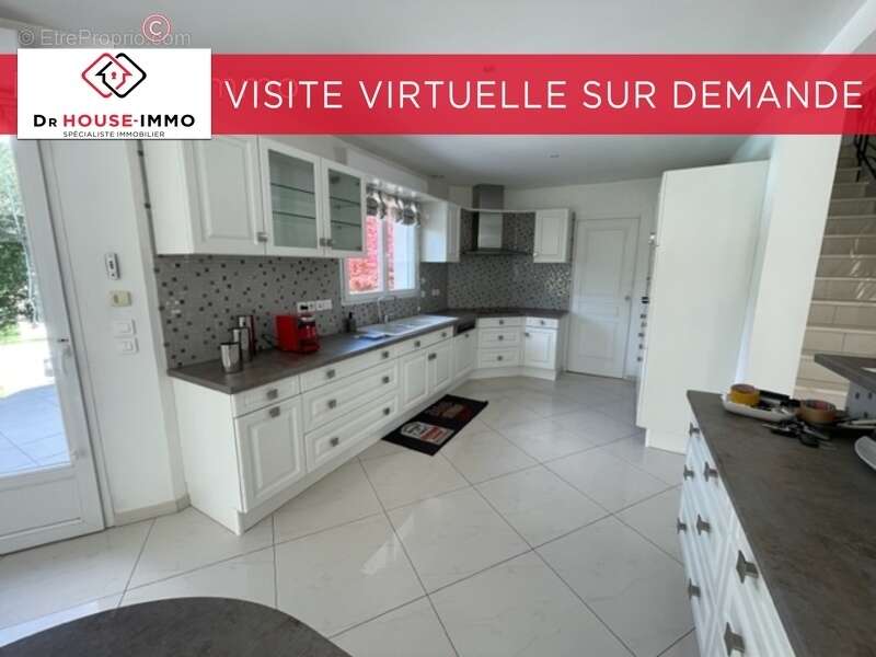 Maison à SAINT-PIERRE-LES-NEMOURS