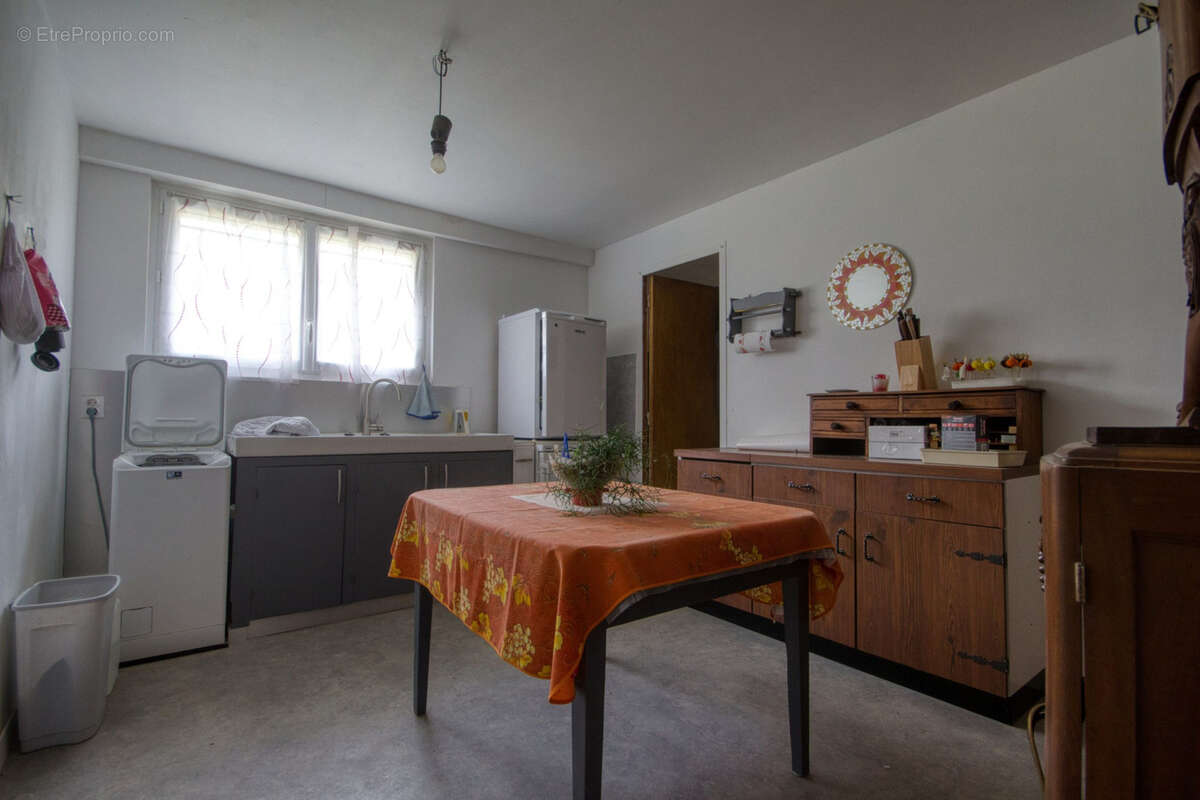 Maison rénovée de plain pied sur sous-sol total - photo 16