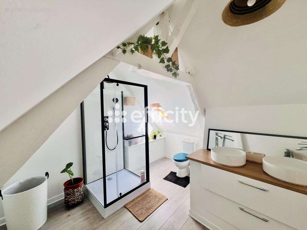 Maison 133 m² à Sorigny  - photo 10