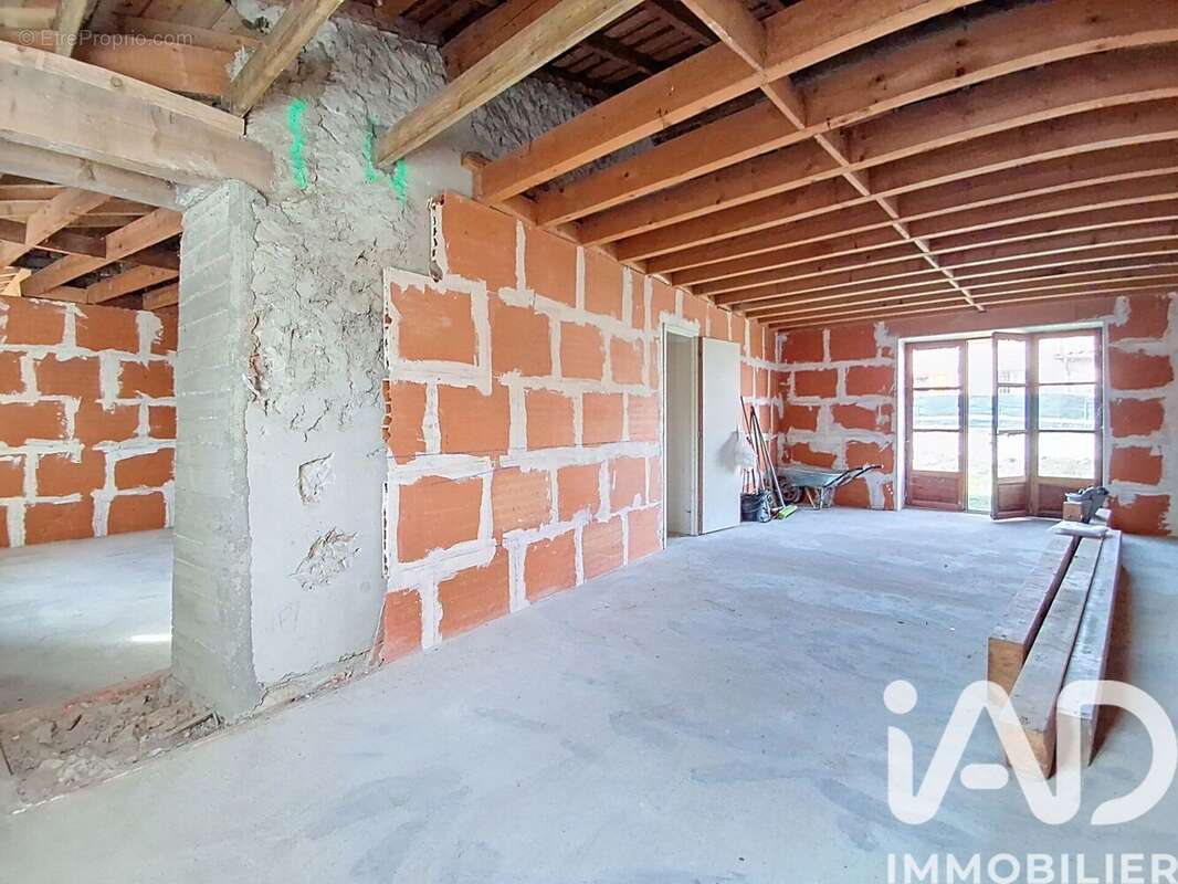 Photo 4 - Maison à LUPE