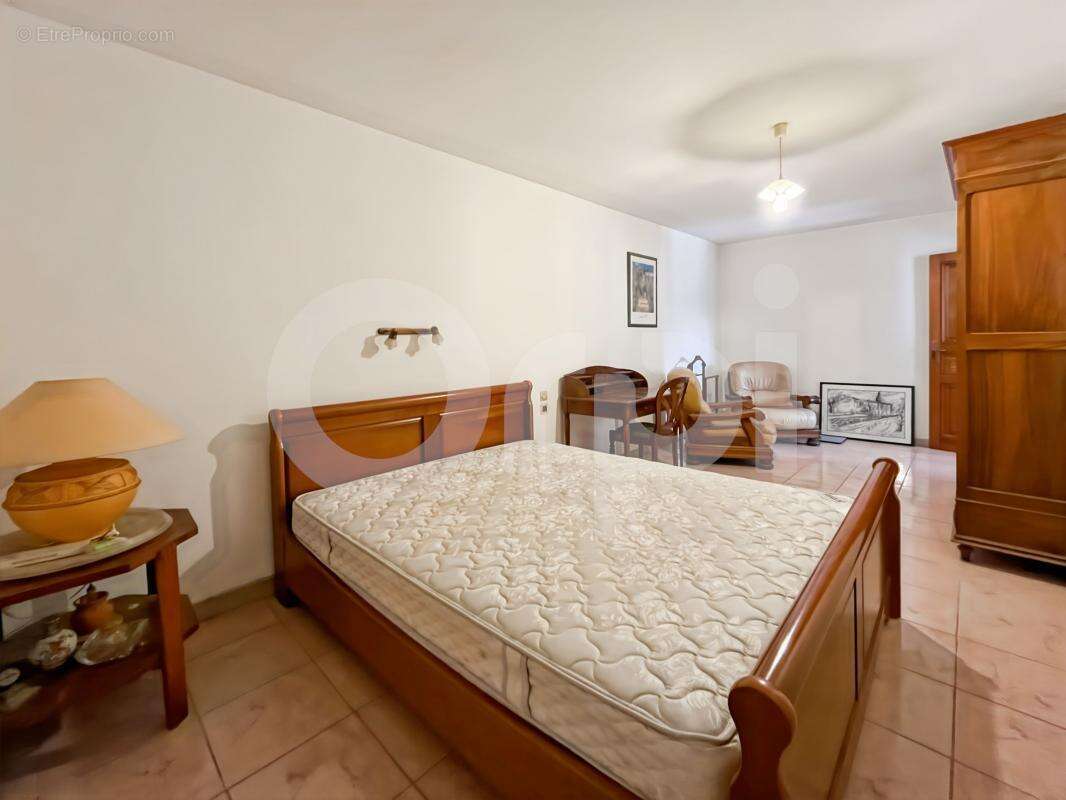 Maison à PUGET-VILLE