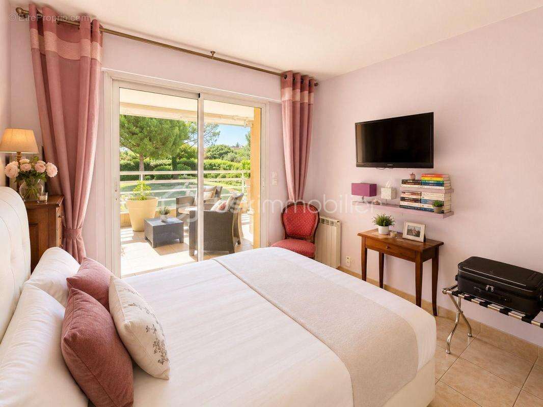 Antibes – appartement 4 pièces 87 m² – terrasse 30 m² – double garage – calme – piscine - photo 5