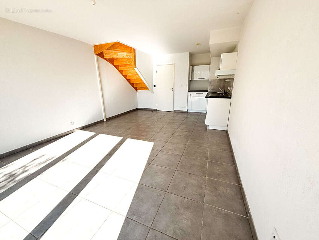 Maison à VILLENEUVE-TOLOSANE