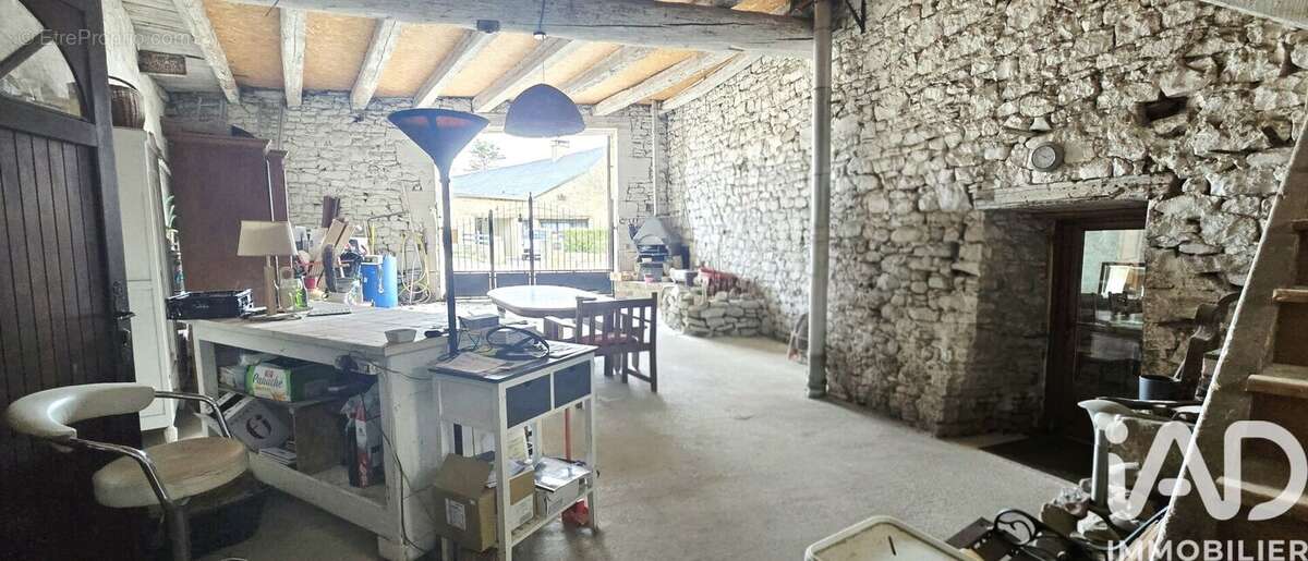 Photo 2 - Maison à SEVERAC-LE-CHATEAU