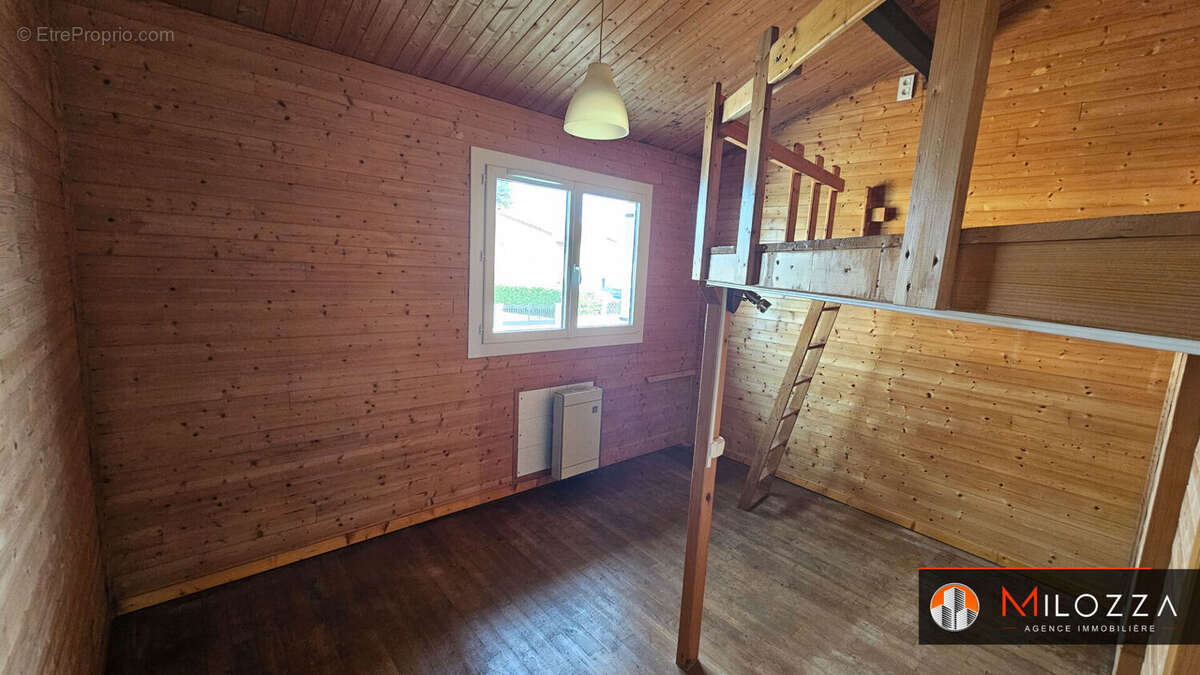 Maison 4 chambres avec garage et jardin - Saint-Quentin-Fallavier - photo 17