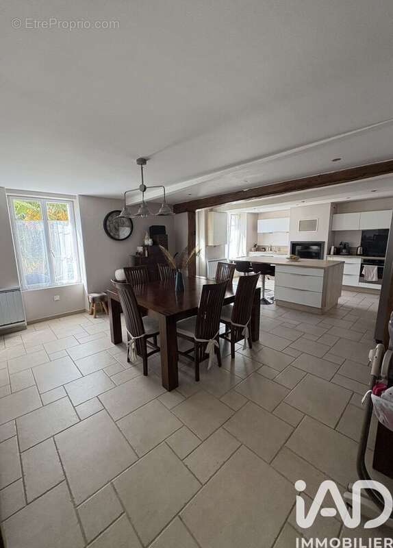 Photo 2 - Maison à ROEZE-SUR-SARTHE