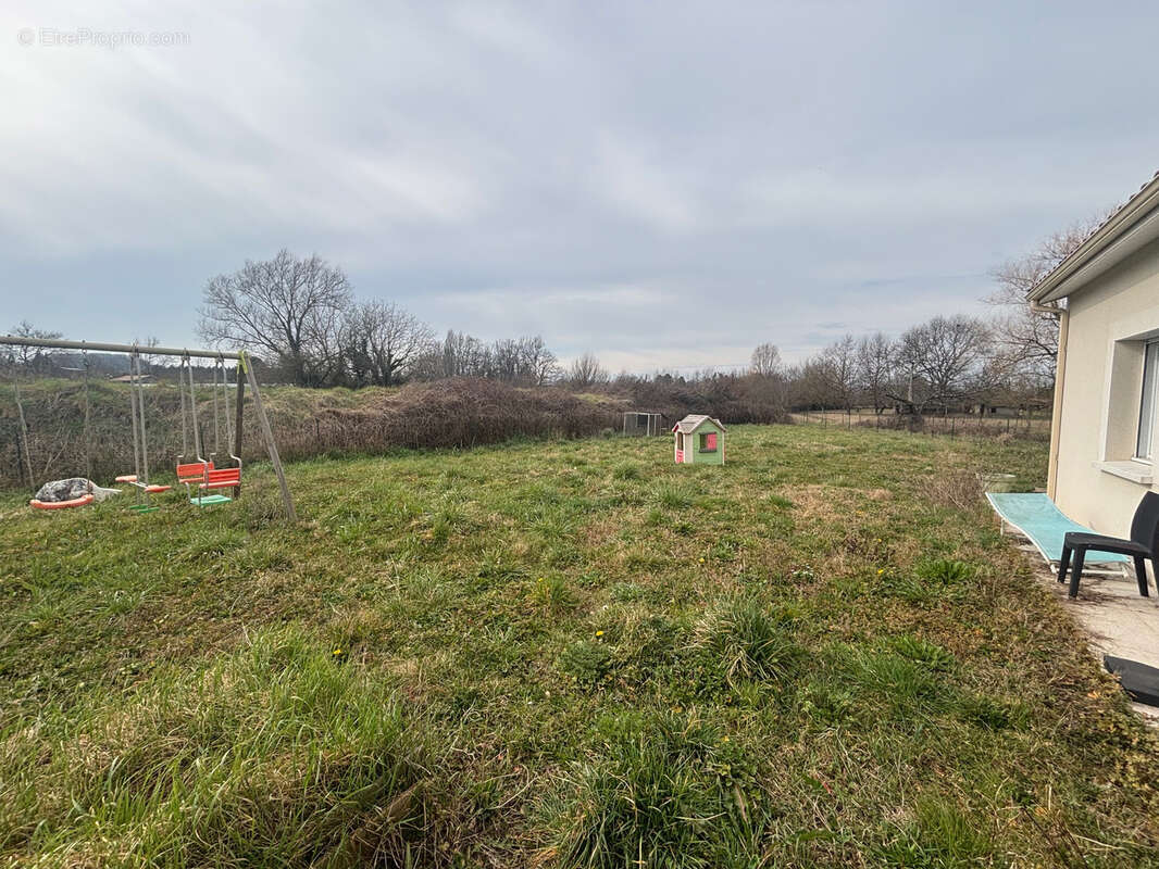 Maison à SAINTE-LIVRADE-SUR-LOT