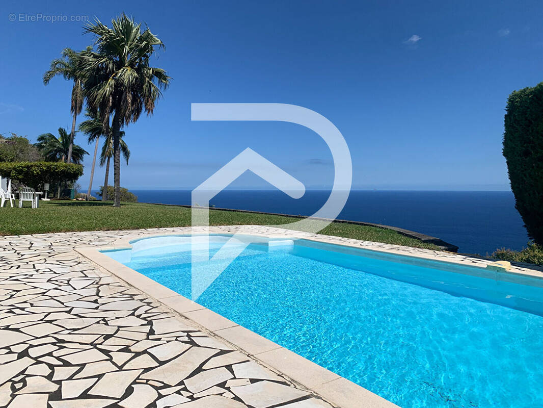 Maison à SAINT-DENIS