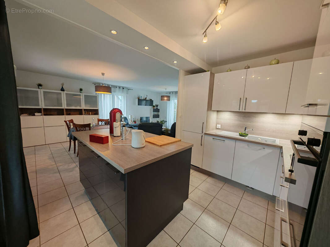 Maison à SAINT-MARTIN-DE-FONTENAY