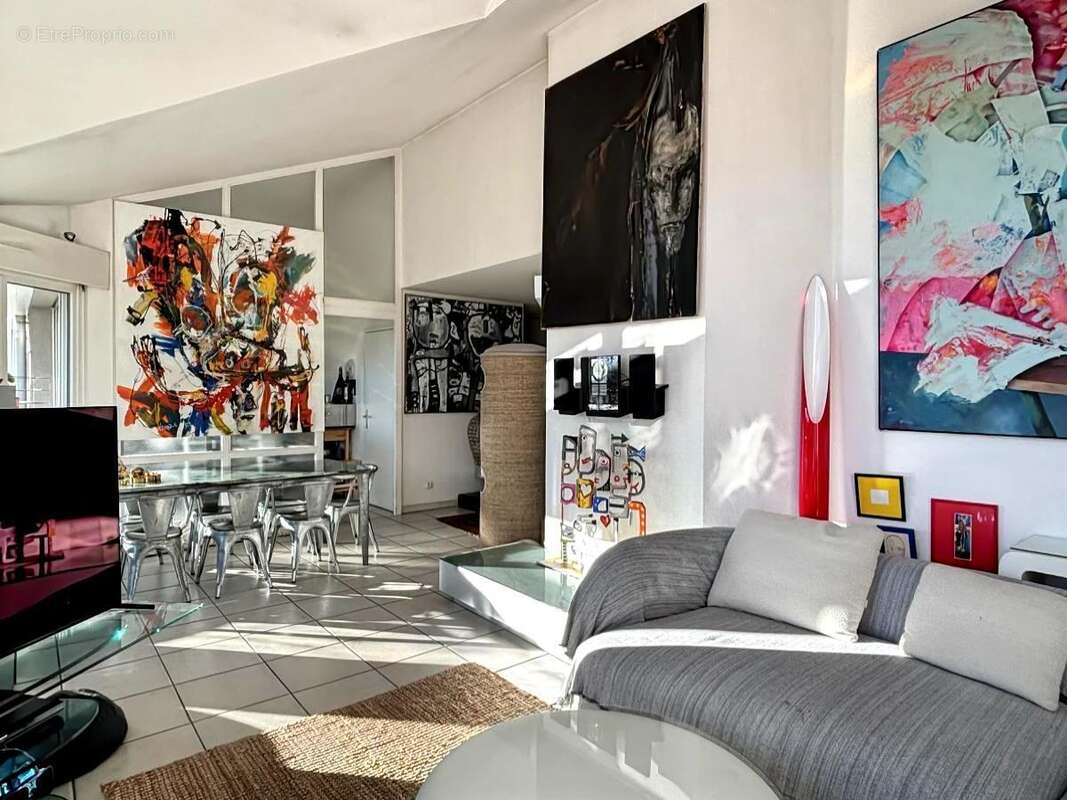 Appartement à MEYLAN