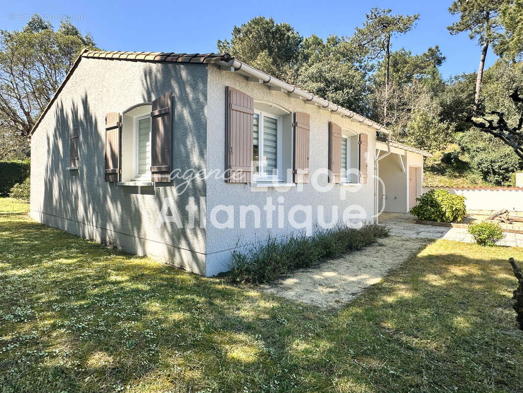 Maison à LES MATHES