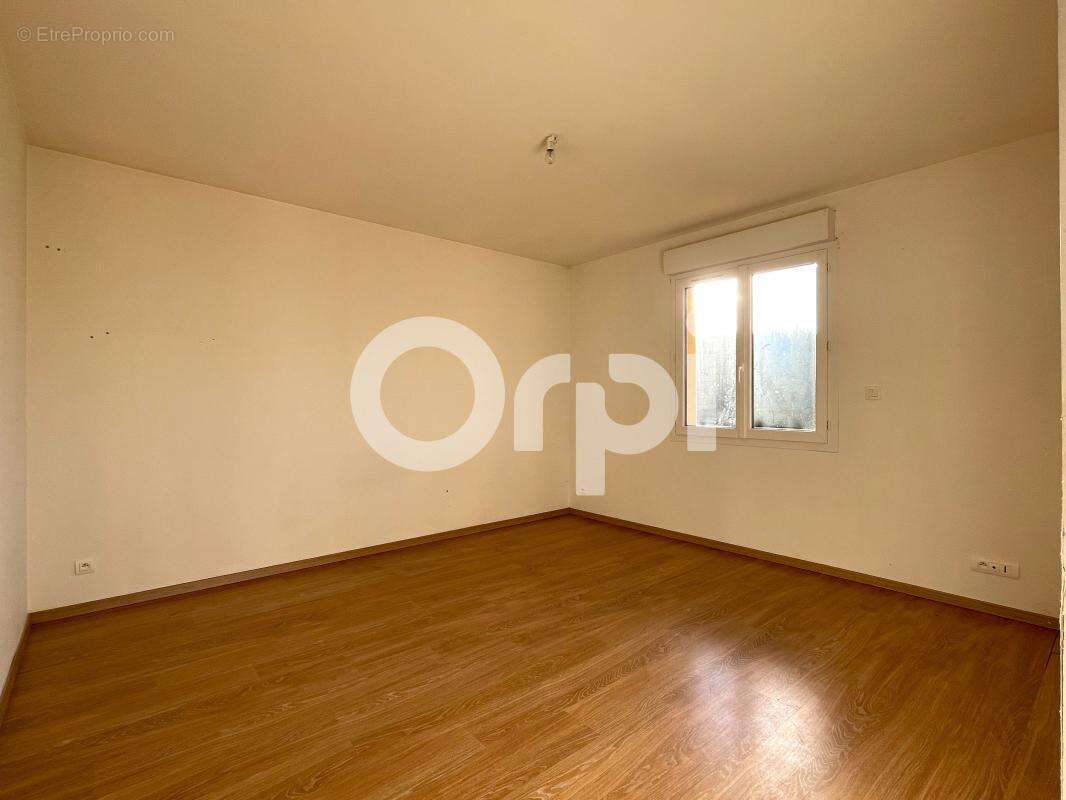 Maison à LA CROISILLE