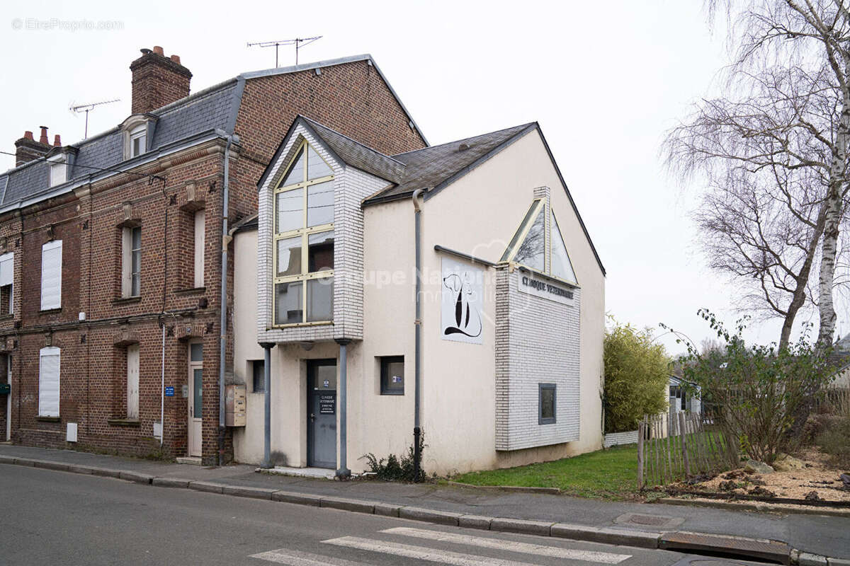 Immeuble Beauvais 10 pièce(s) 214.24 m2 - photo 3