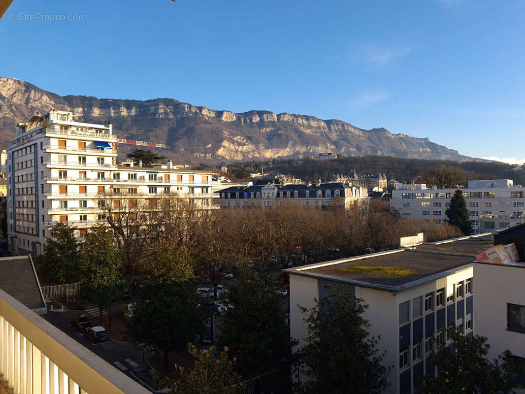 Appartement à AIX-LES-BAINS