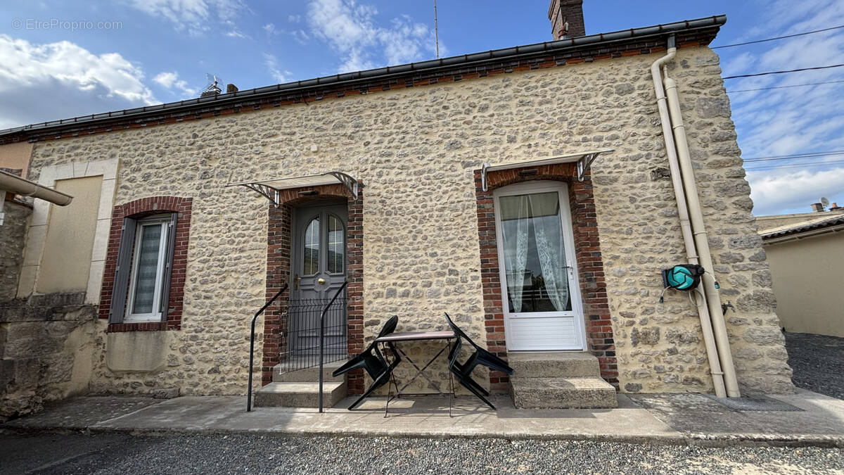 Maison à BEAUVILLIERS