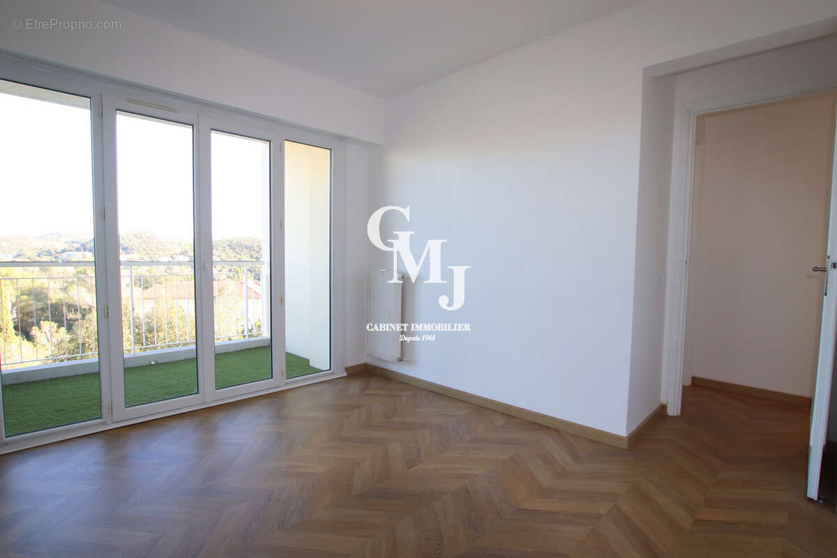 Appartement à SAINT-RAPHAEL