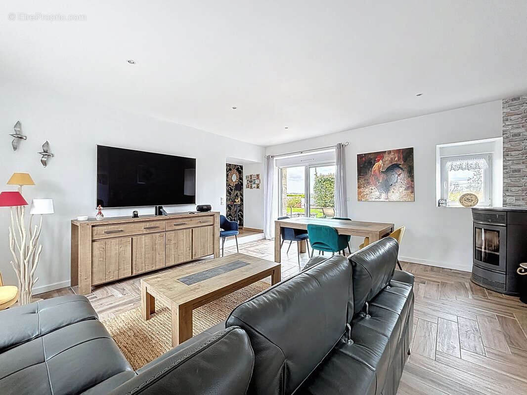 Maison à FIERVILLE-LES-MINES