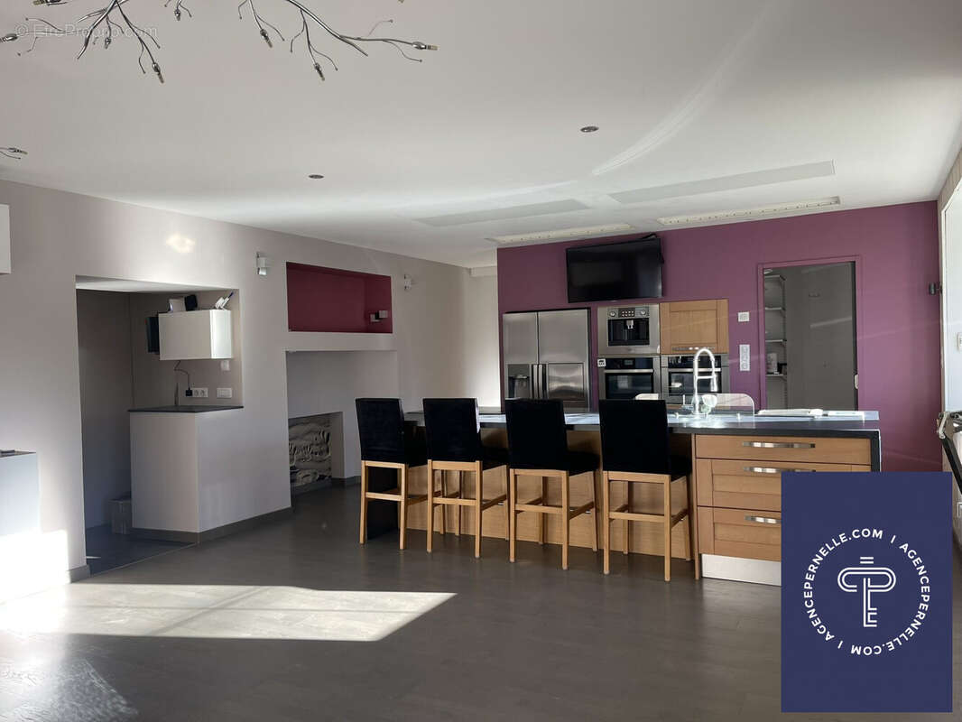 Maison à SAINT-JULIEN-LES-RUSSEY