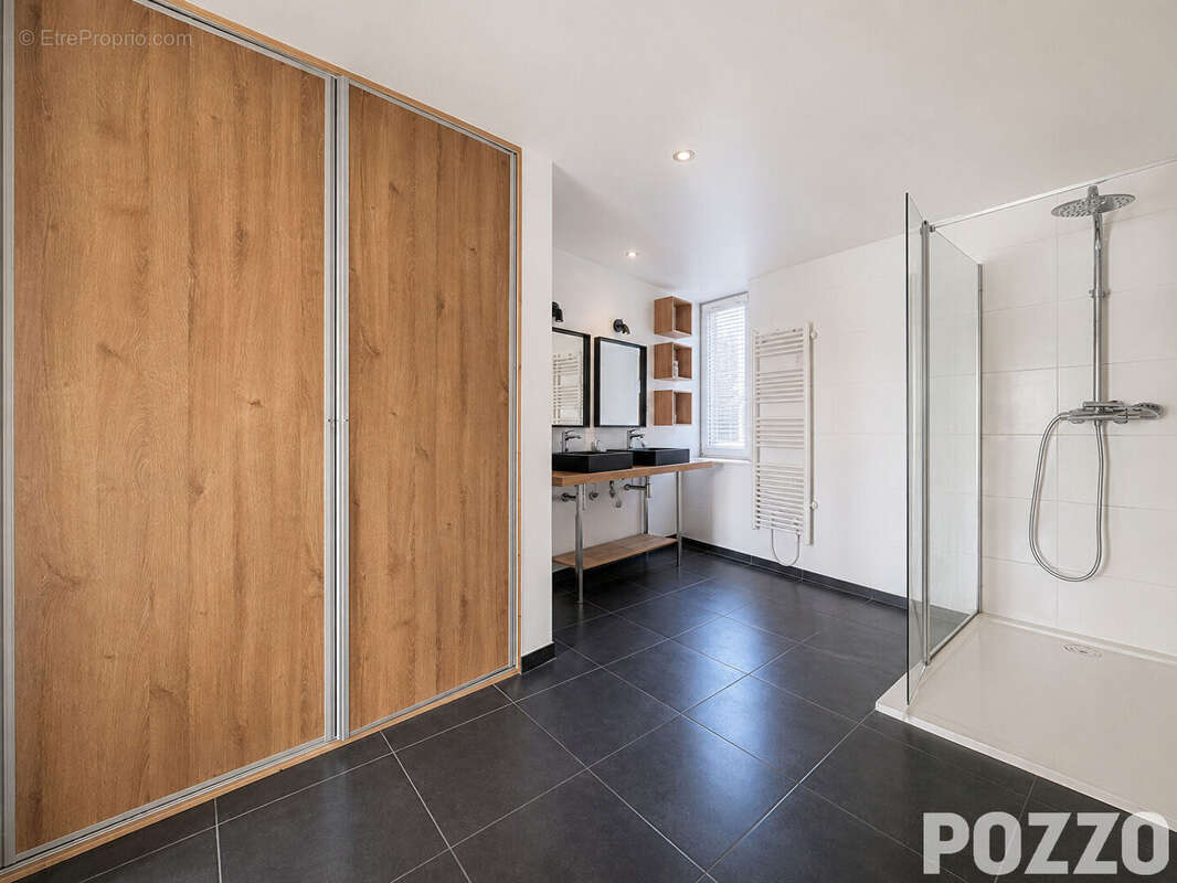 A VENDRE - T5 - 114m²  - Centre-ville de GRANVILLE (50400) - photo 16