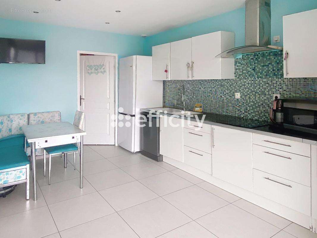 Maison 135 m² à Villemandeur  - photo 7