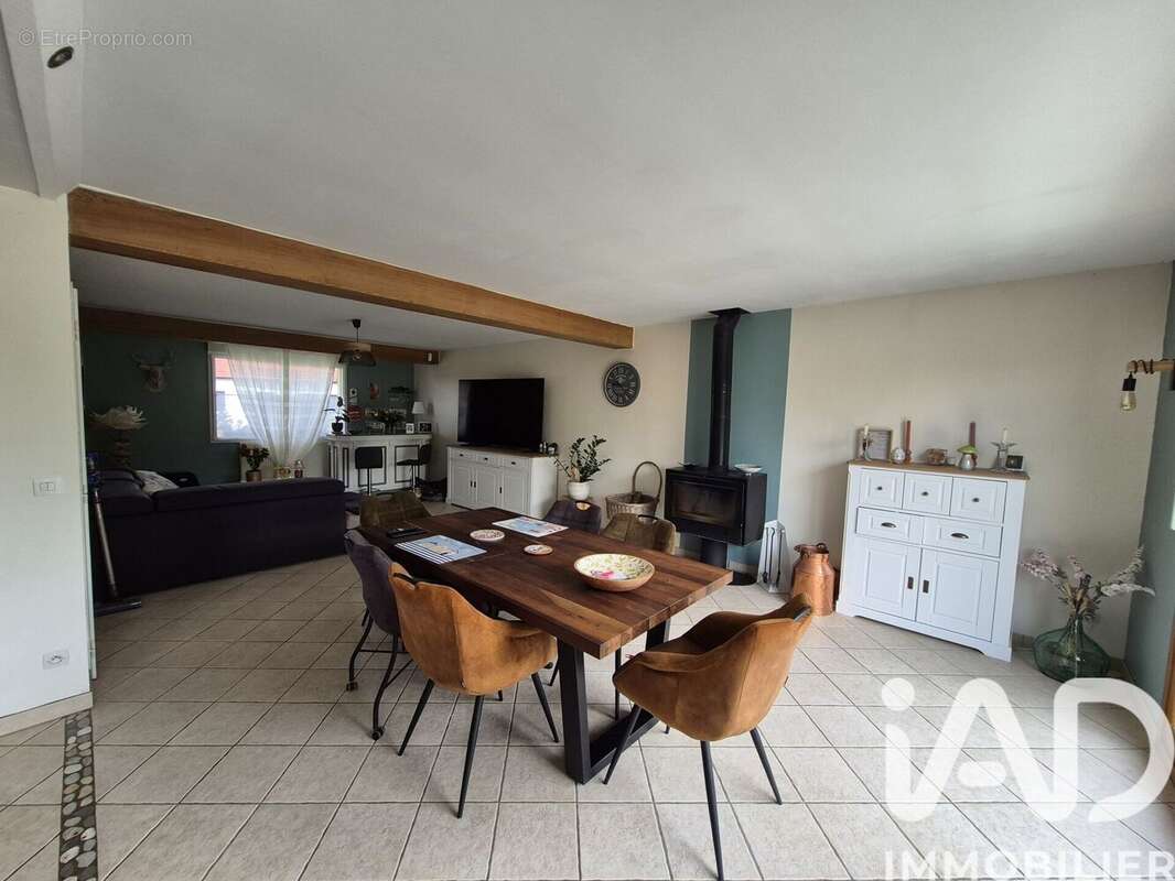 Photo 5 - Maison à LA CAPELLE-LES-BOULOGNE