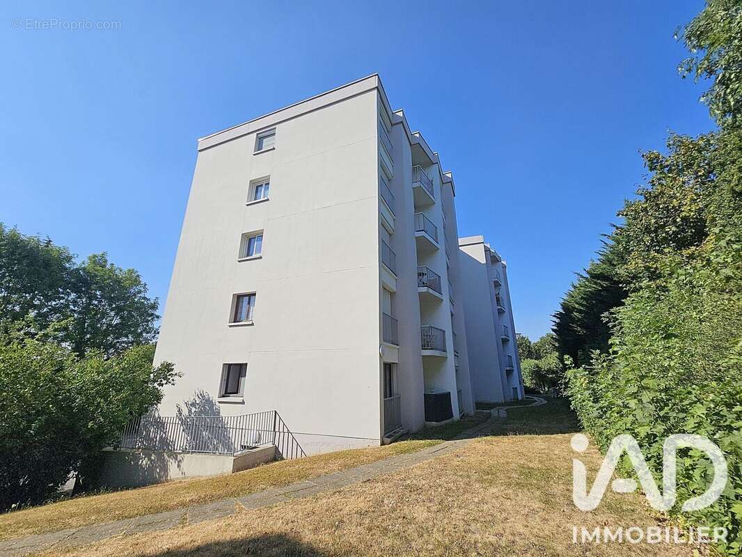 Appartement 28 m² à Evreux  - photo 9