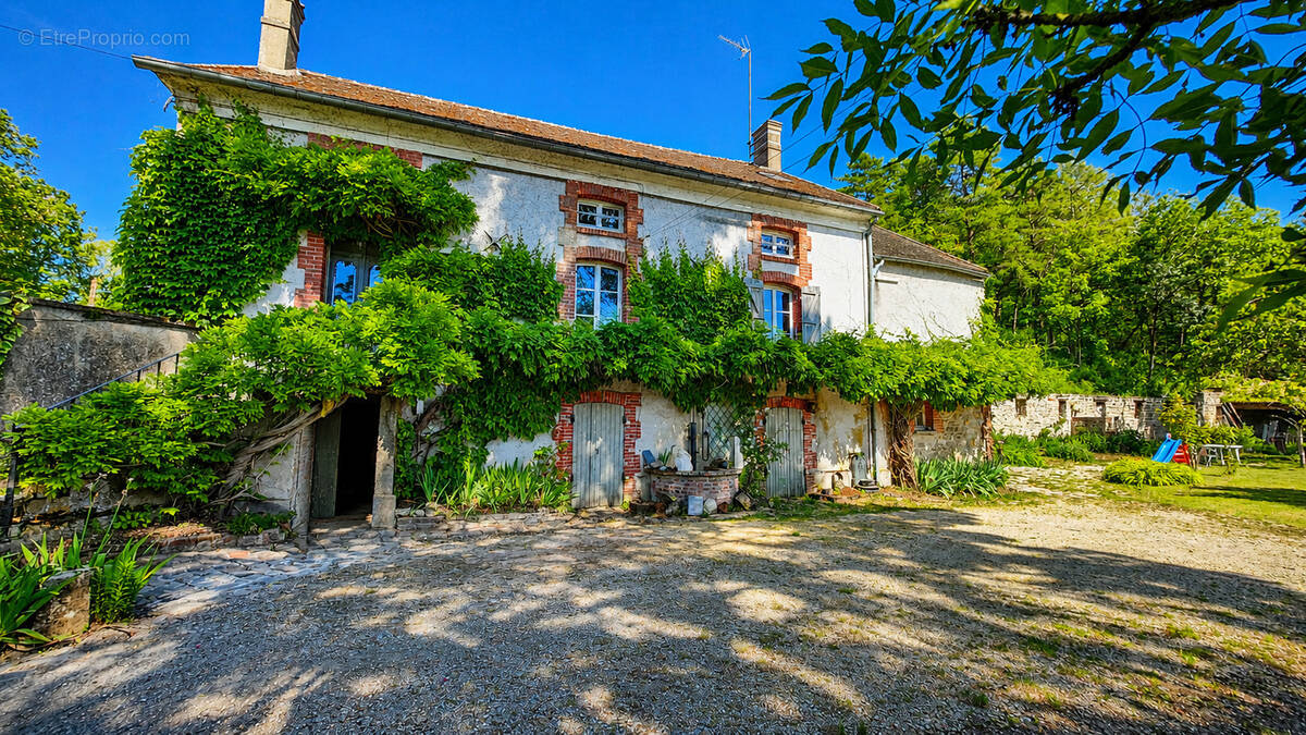 Maison à VILLECERF