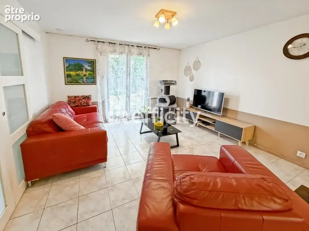 Maison 4 pièces 89 m² à vendre à Bressuire (79300) - photo 3