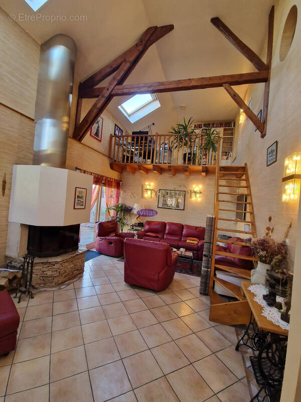 Maison à DOUVAINE