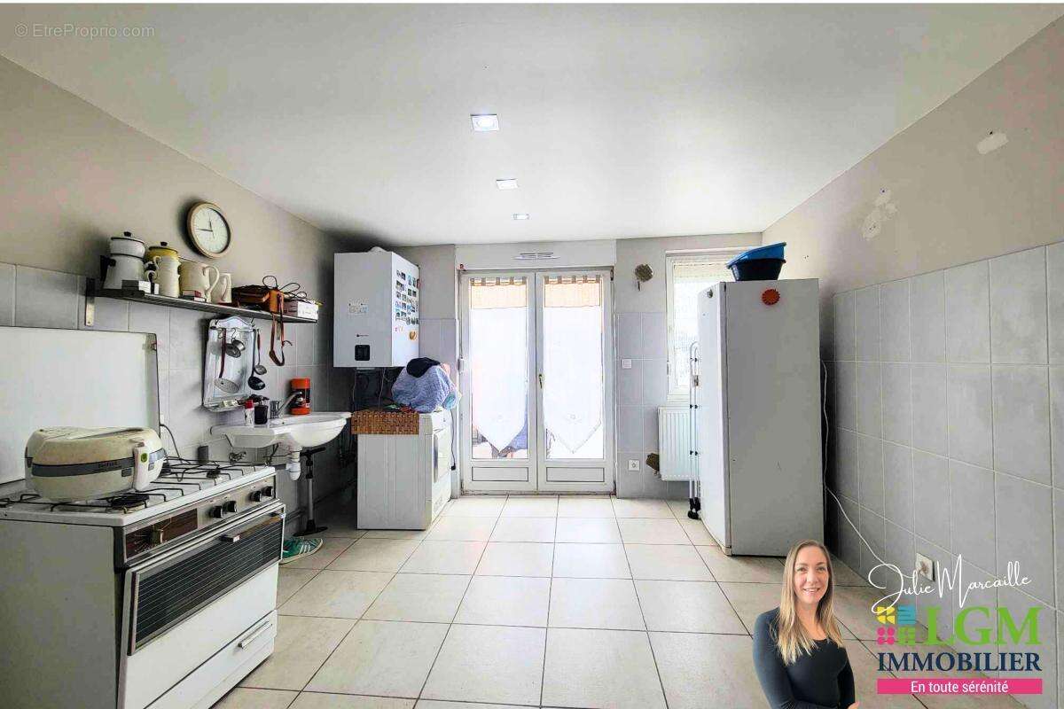 Maison à DOUCHY-LES-MINES