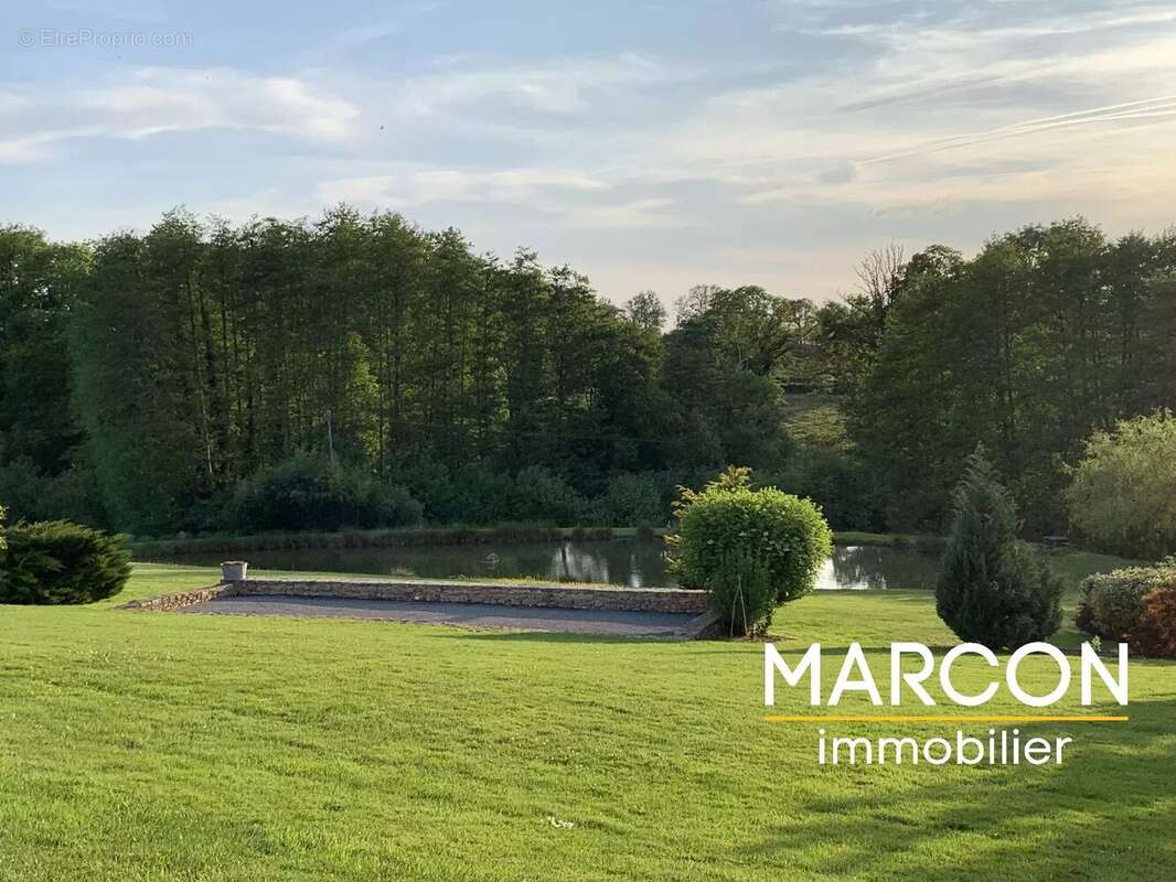 Maison 289 m² à Ajain  - photo 49