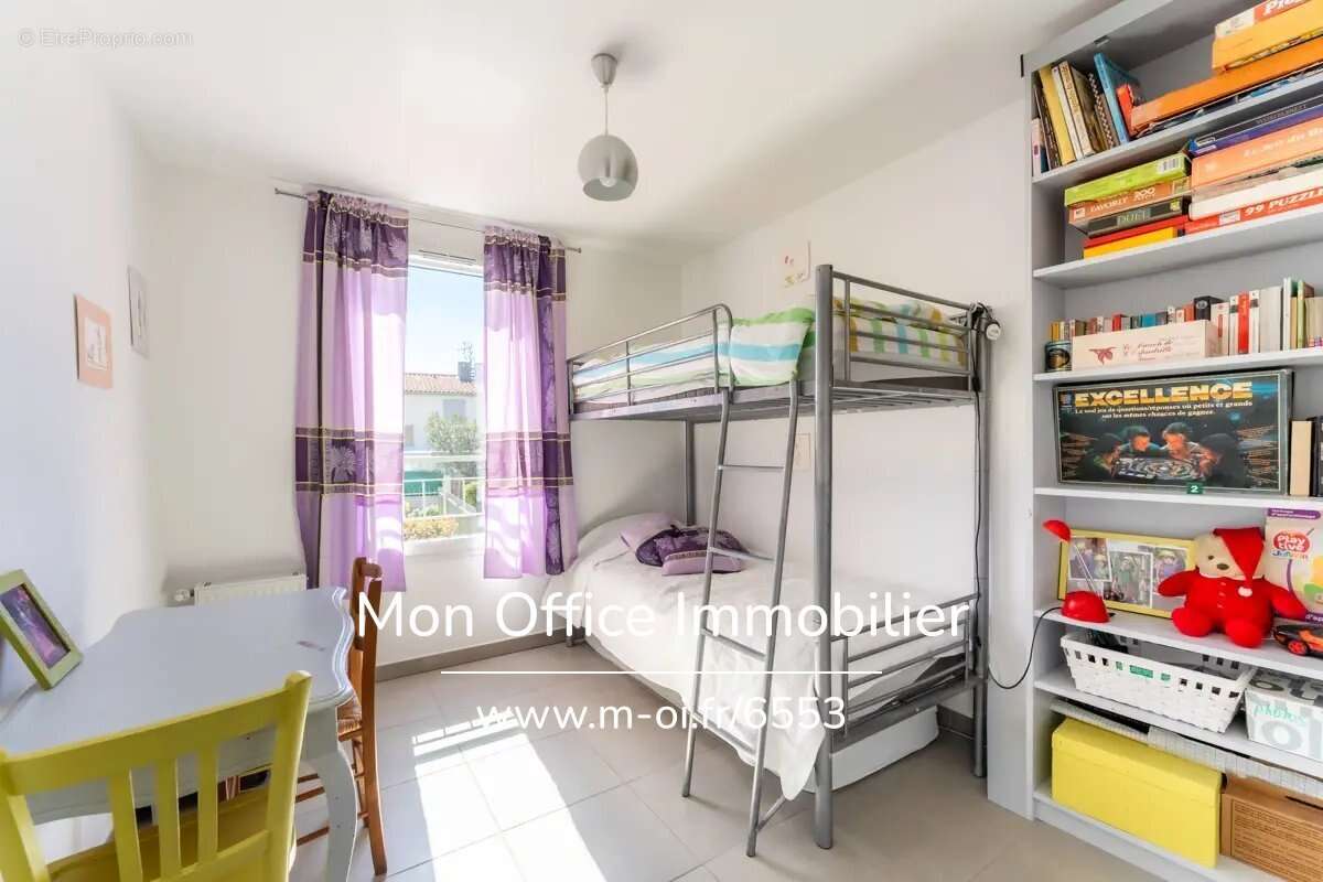 Appartement à VENELLES