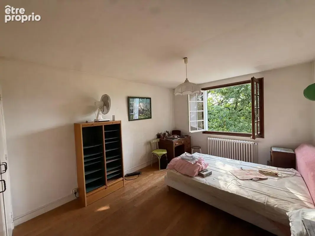 Maison à deux pas du centre du village - photo 12