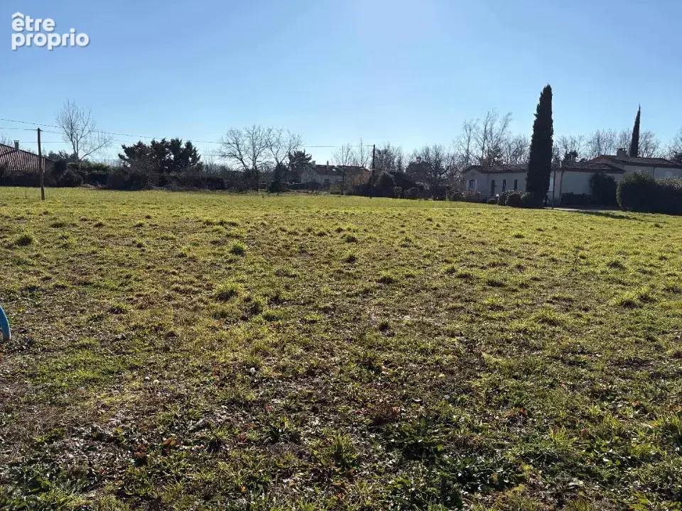 Terrain à CASTRES