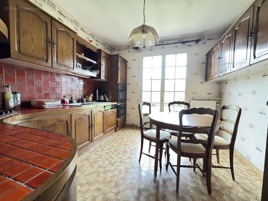 Maison à MONTLUCON