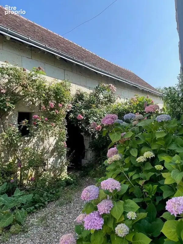 Longère de charme rénovée et dépendances - photo 10