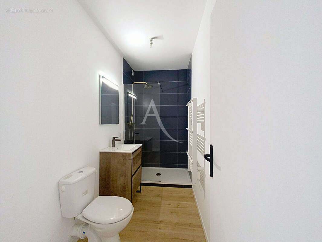 Maison à LA MEMBROLLE-SUR-LONGUENEE