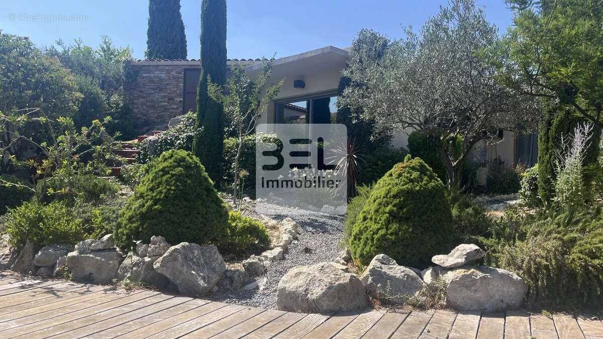 Maison à VILLENEUVE-LES-AVIGNON