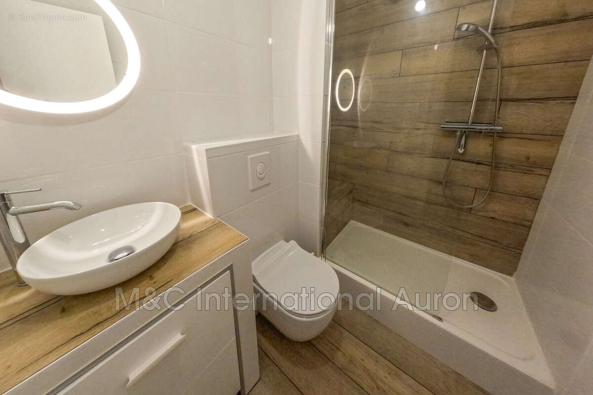 Appartement à SAINT-ETIENNE-DE-TINEE