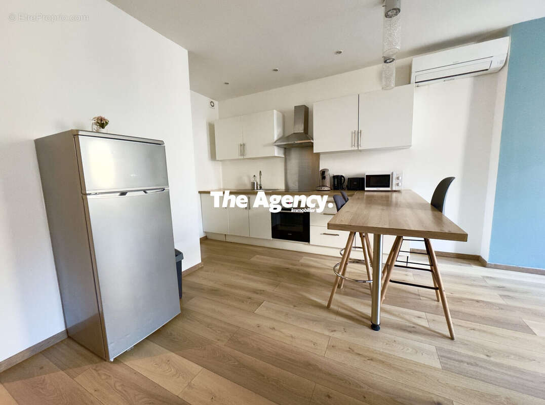 Appartement à MARSEILLE-1E