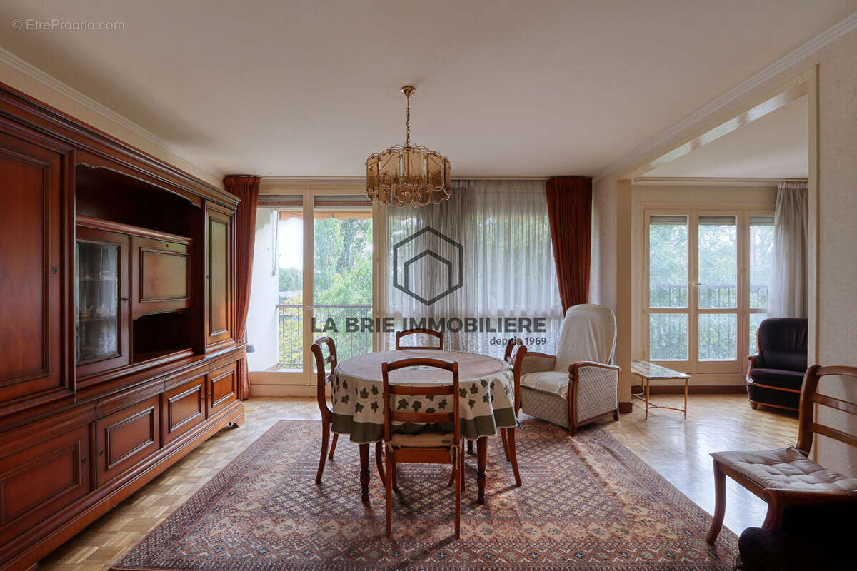 Appartement à VILLECRESNES