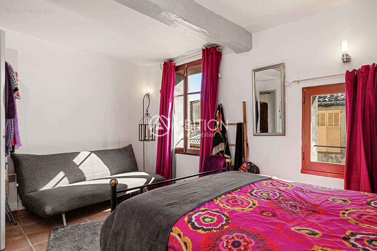 Appartement à MONTAUROUX